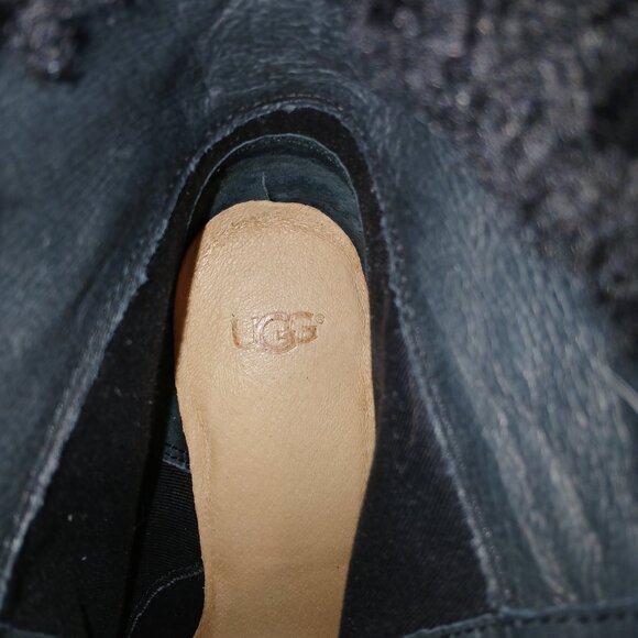 *NWOB* UGG Women's Jaxon  Black Cuffed Lace Up Heeled Ankle Booties - Picture 7 of 8